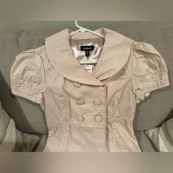 Bebe - Picture 4 of 11